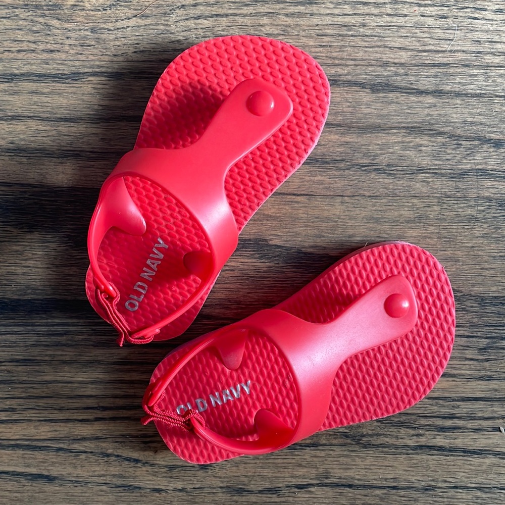 Old Navy sandals - toddler Size 5